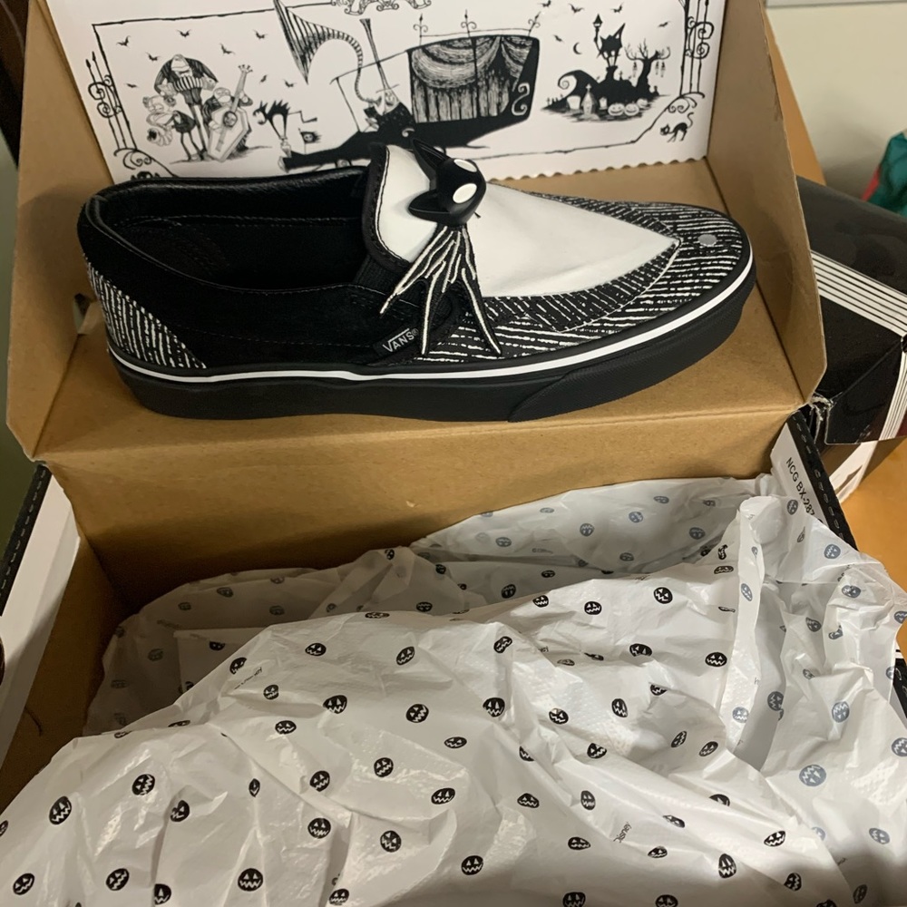 Disney classic slip on nightmare before Xmas